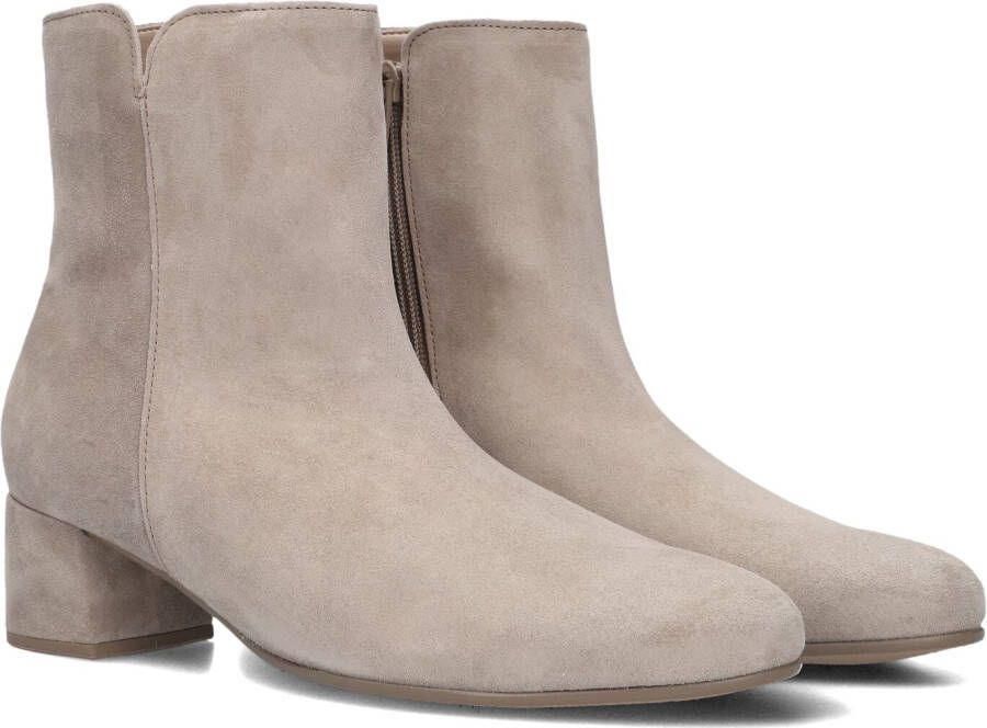 GABOR Enkellaarsjes Dames 680 Maat: 37 Materiaal: Suède Kleur: Beige