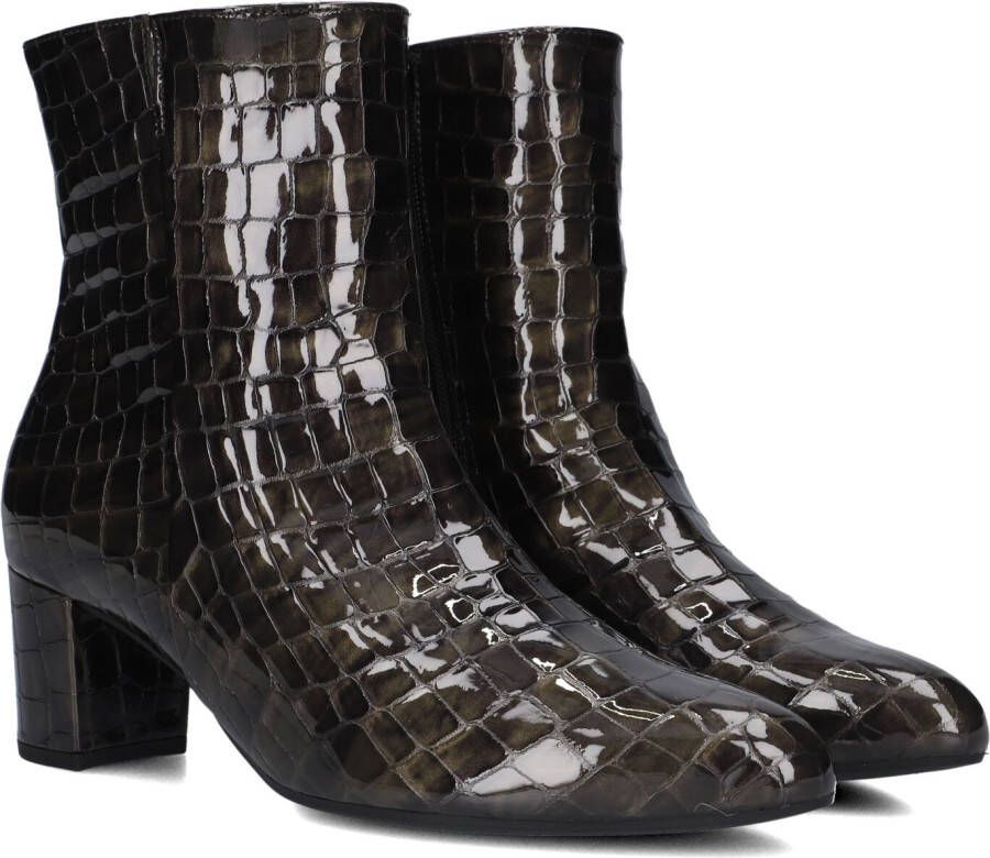 GABOR Enkellaarsjes Dames 701 Maat: 40 Materiaal: Lakleer Kleur: Zwart